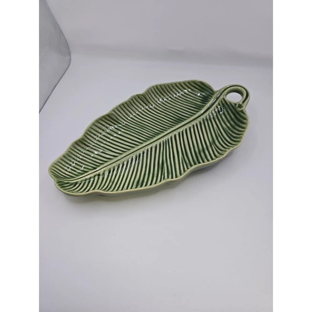 Vintage Green Banana Leaf Serving Tray By Bordallo Pinheiro Portugal 10-inch GUC